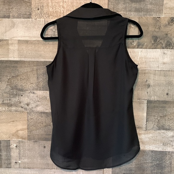 Express Original Fit Sleeveless Portofino Shirt - Picture 15 of 16